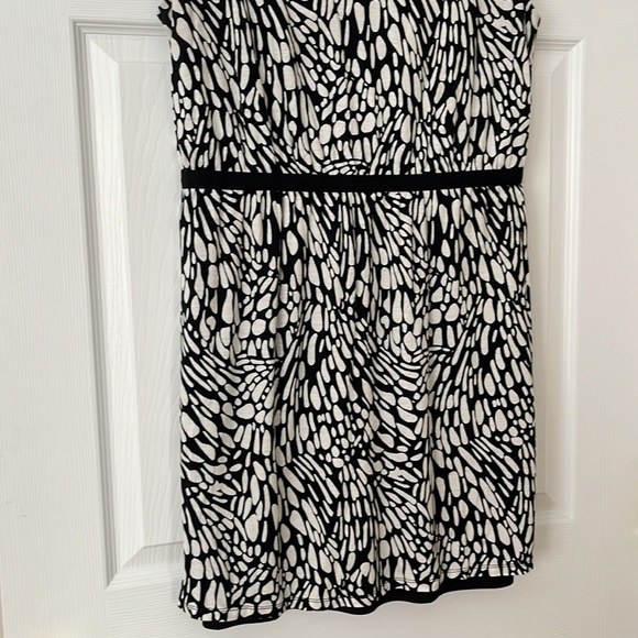 LOFT DRESS! - Picture 2 of 7